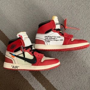 Off White Jordan 1’s “Chicago”